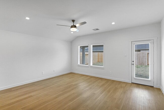 Building Photo - 1718 Battisti Dr