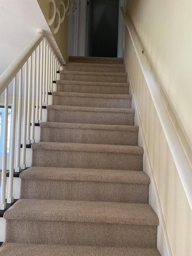 Building Photo - 7020 Brown Rd