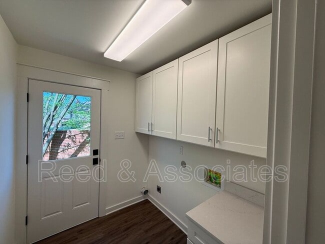 Building Photo - 1711 Miller Farms Rd