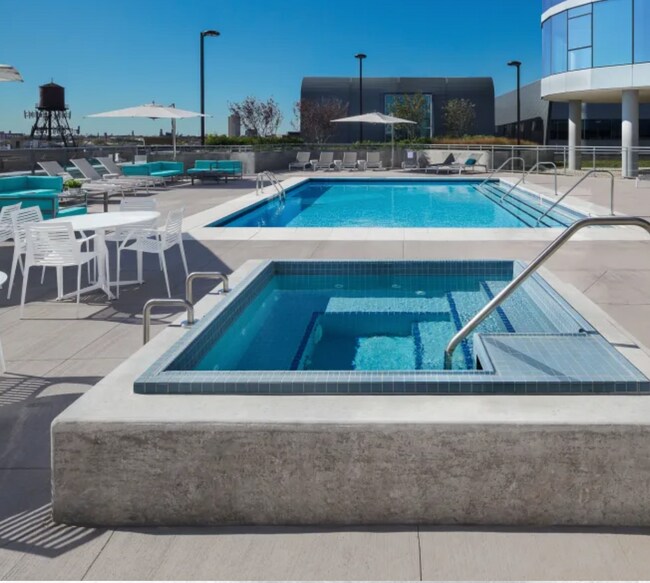 Building Photo - 1416 N Halsted St