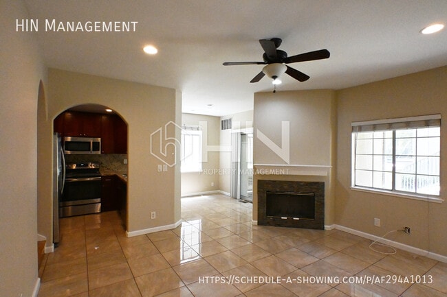 Building Photo - 527 Arbor Way