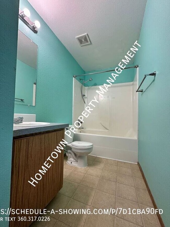 Building Photo - 4206 Wonderwood Ln SE