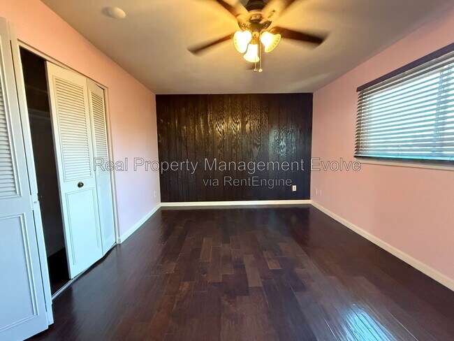 Building Photo - 4709 N 26th Ln