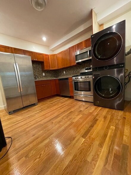 Primary Photo - 45 School St