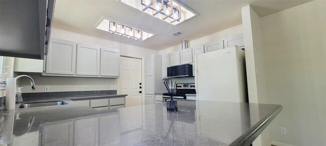 Building Photo - 144 Koolua Dr