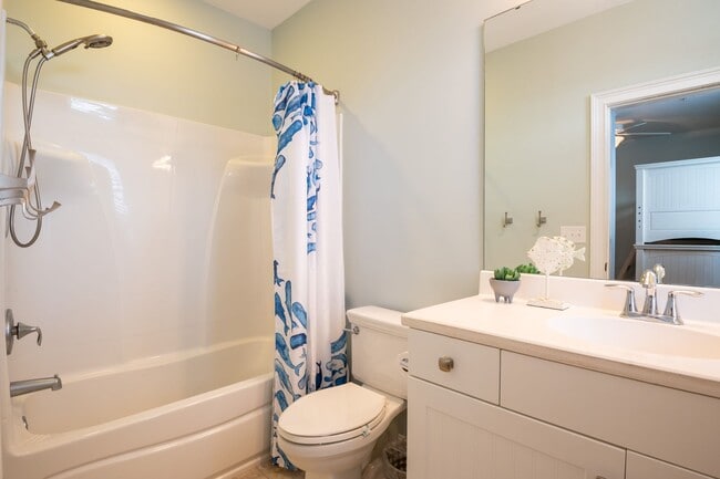 Building Photo - Fresh and Salty @ 608 Carolina Beach Ave. S. #202