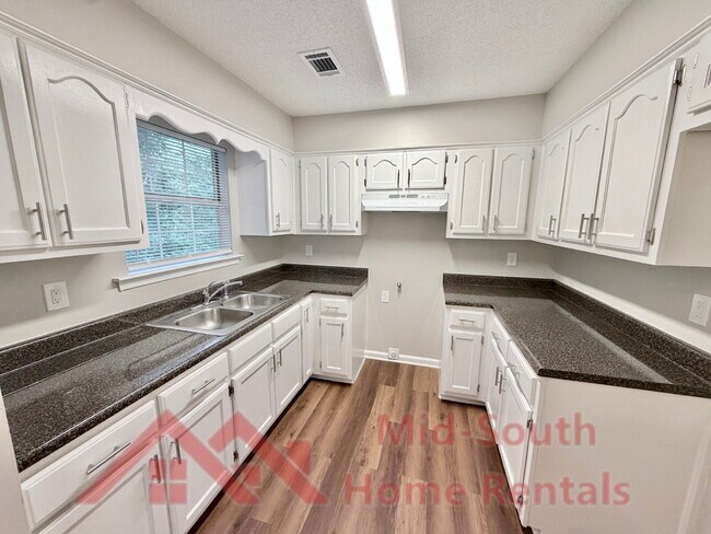 Building Photo - 2600 Wellons Ave