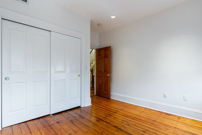 Building Photo - 1600 Tremont St