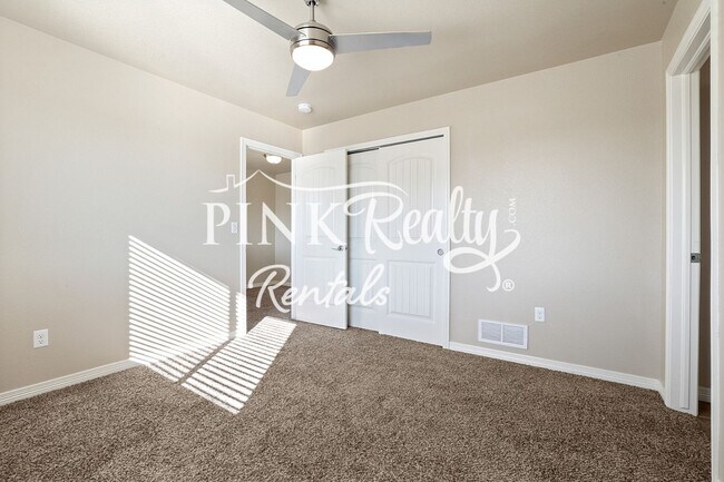 Building Photo - 10026 Intrepid Way