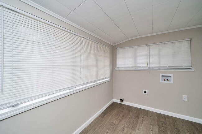 Building Photo - Beautiful New 4bd/2bath -Don’t Miss This!