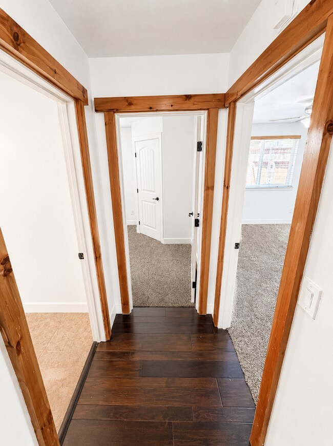 Building Photo - 2245 Ceanothus Ave
