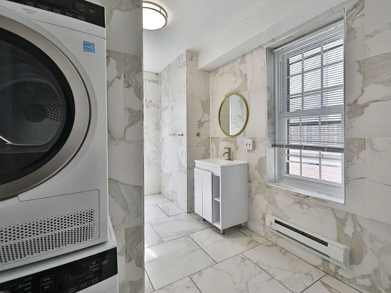 Building Photo - 2220 Walnut St