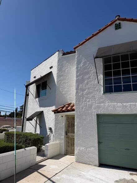 Building Photo - 3205 Ganahl St