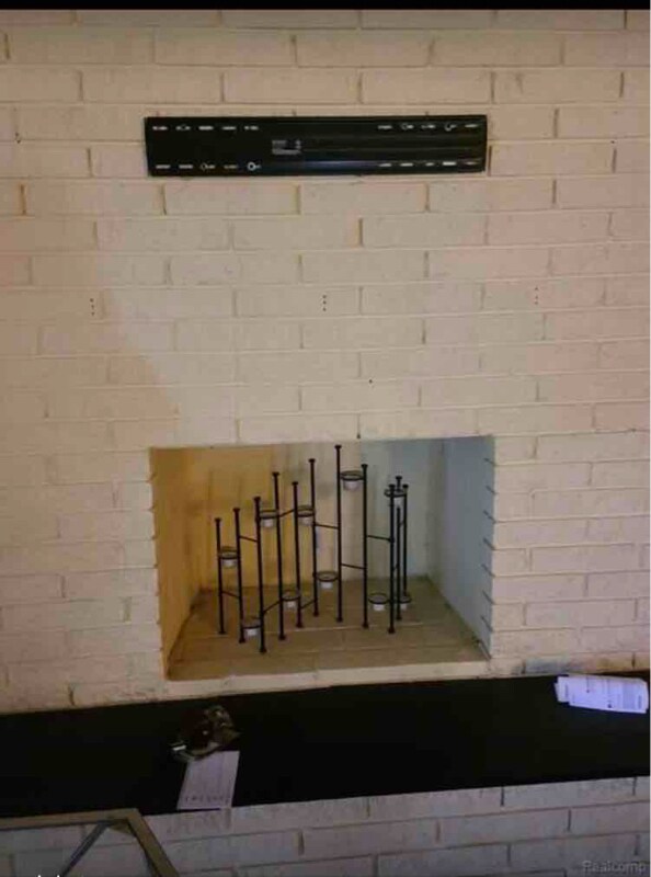 Building Photo - 28290 Inkster Rd