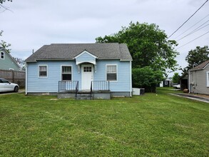 Building Photo - 2 Bedroom 1 Bath home in East Ridge, TN