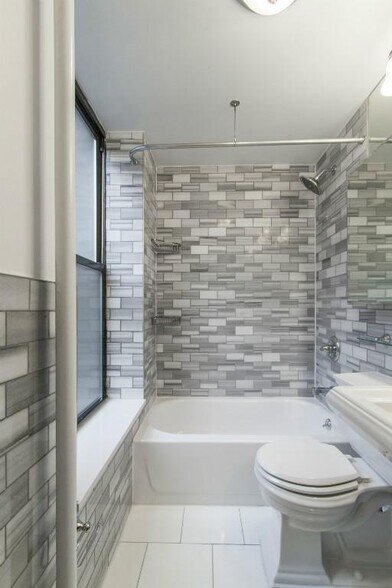 Building Photo - 147 Avenue A