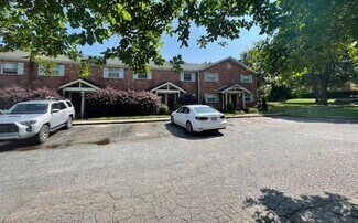 Building Photo - Must see this adorable 2 bedroom 1.5 bath ...