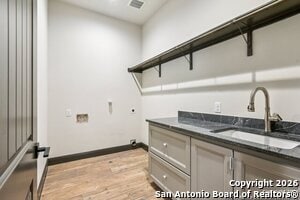 Building Photo - 661 inner