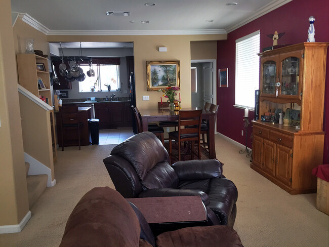 Living room - 921 Alta Mar Terrace