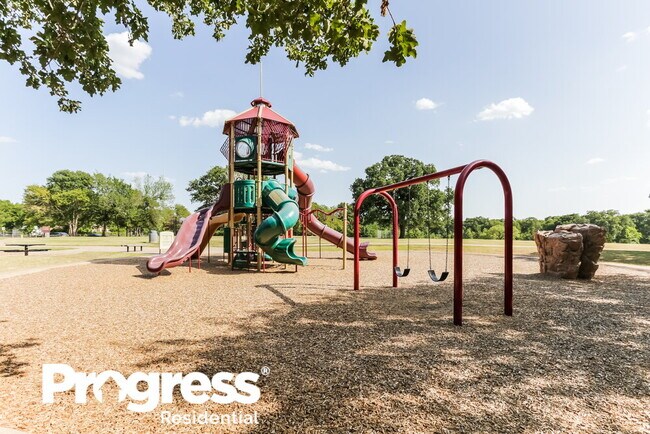 Building Photo - 1108 Cherrytree Dr