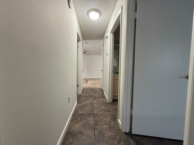 Building Photo - GI House