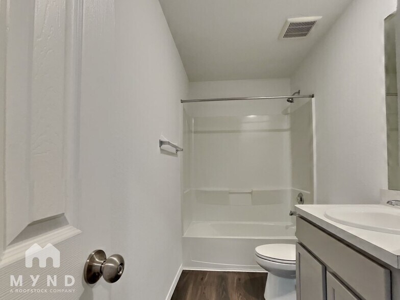Building Photo - 5225 Elrington Vly Ln
