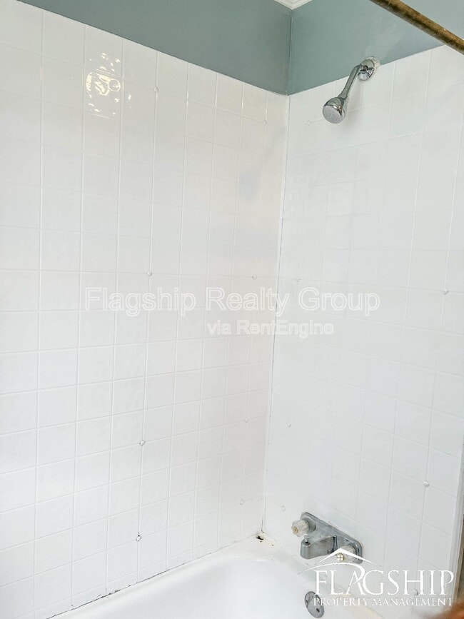Building Photo - 122 Blaire Ln