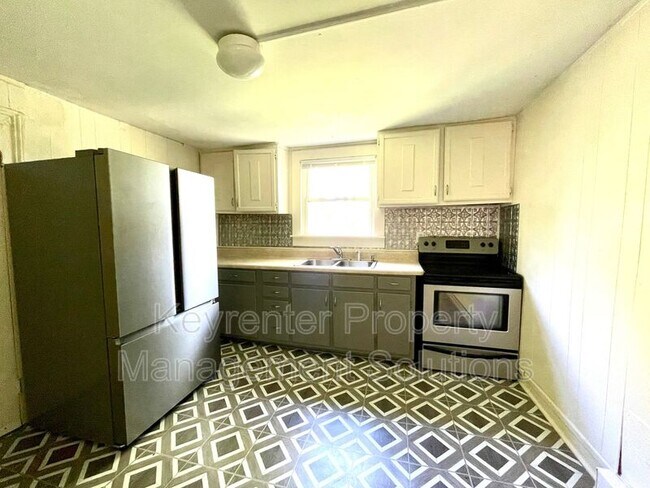 Building Photo - 410 Gooch St