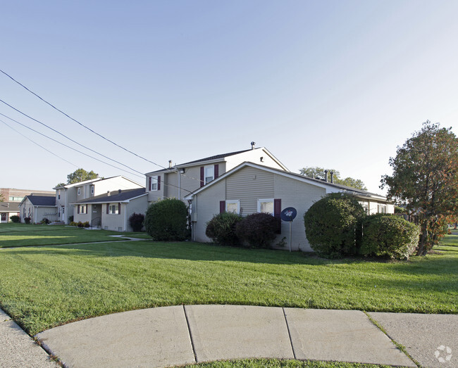 Primary Photo - Bloomfield Hills Townhouse Cooperative