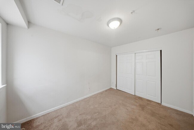 Building Photo - 7611 Temple Hill Rd