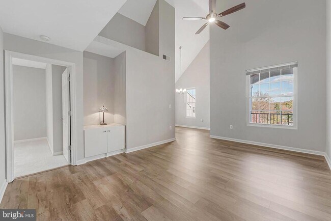 Building Photo - 20451 Chesapeake Square