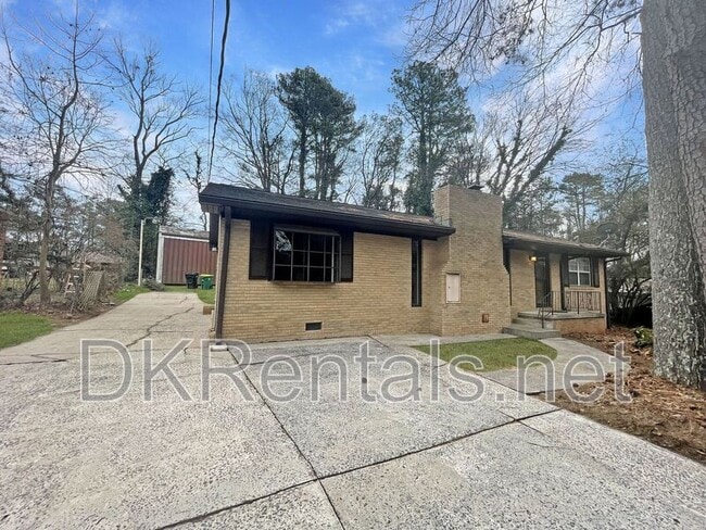 Building Photo - 481 Virginia Pl SE