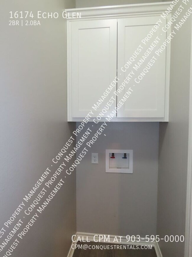 Building Photo - 16174 Echo Glen Dr