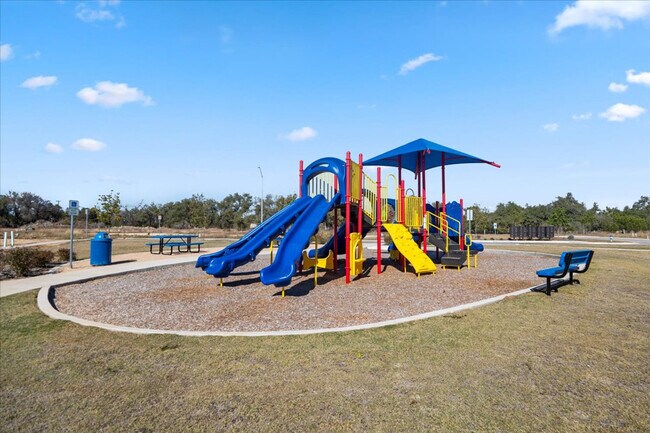 Building Photo - 2017 Ridge Runner Dr