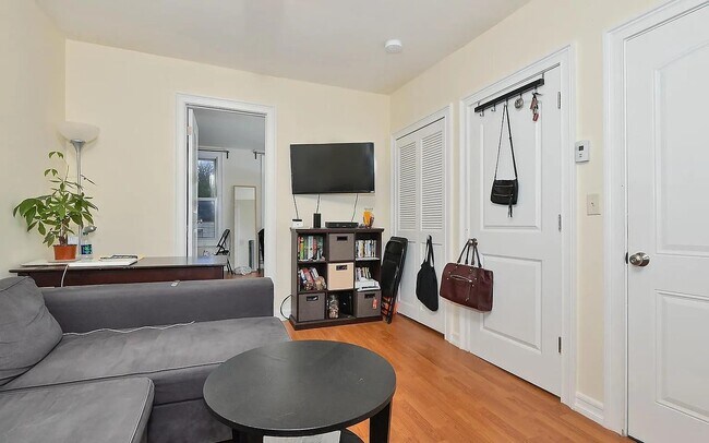 Building Photo - 363 5th St