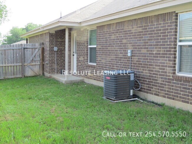 Building Photo - 1409 Natchez Trail