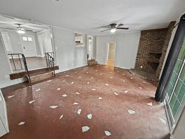 Building Photo - 987 Parkhaven Ln