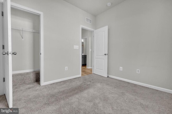 Building Photo - 1106 Overlook Wy