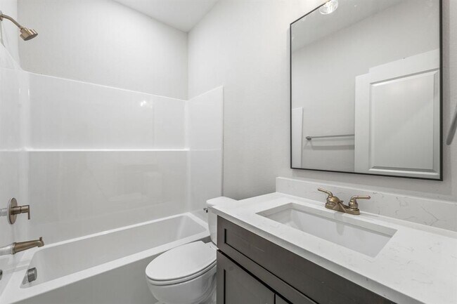 Building Photo - 532 Galt Dr