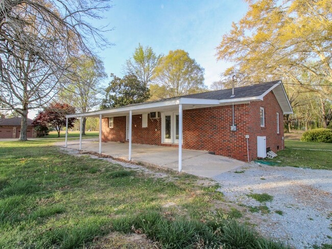 Building Photo - Nice Home close to Ardmore!