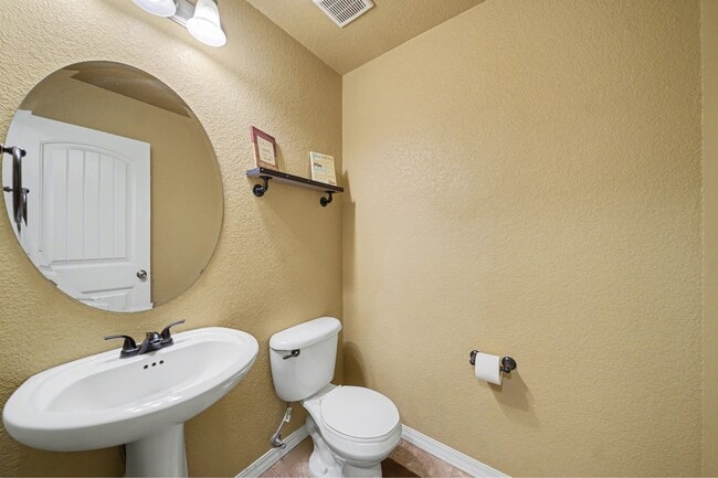 Building Photo - 3874 Winter Sun Dr