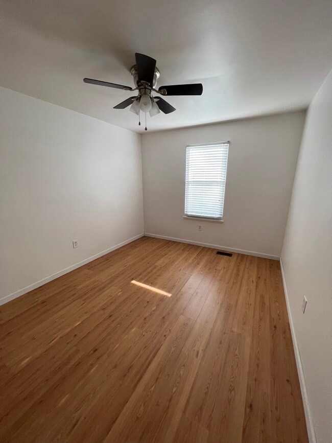 Building Photo - 17 Gallorette Ct