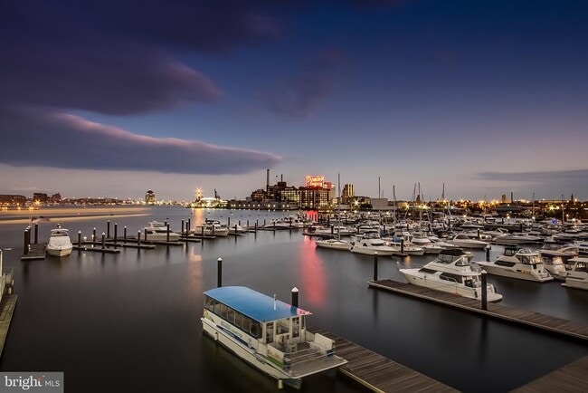 Building Photo - 1236 Harbor Island Walk