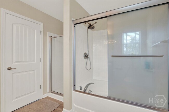 Building Photo - 127 Acapella Ave