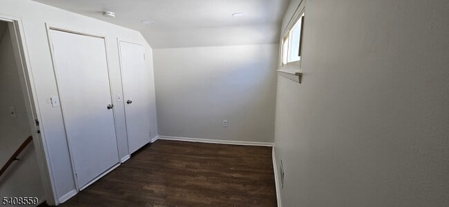 Building Photo - 260 Everett Rd