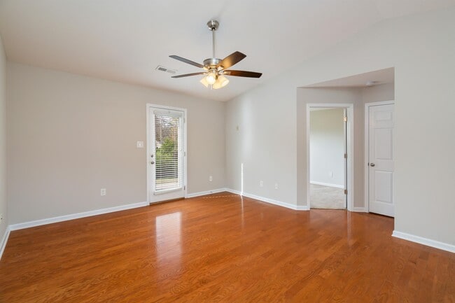 Building Photo - 5117 Cattail Ln