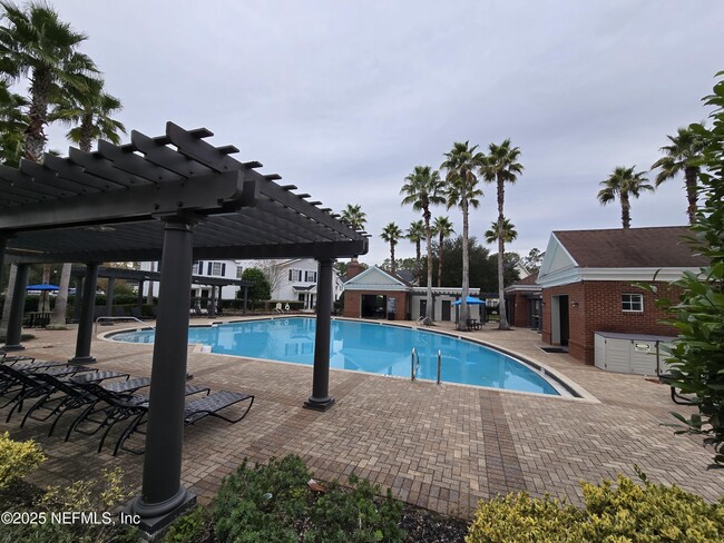 Building Photo - 575 Oakleaf Plantation Pkwy