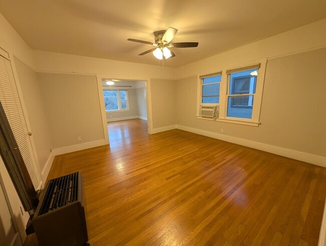 Building Photo - 92035th