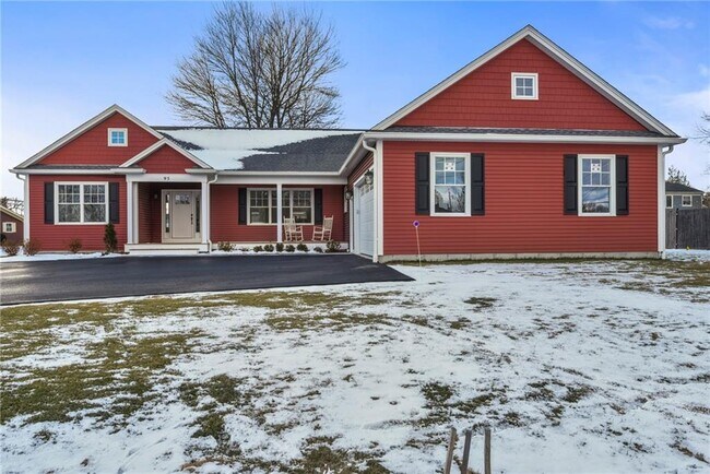 Building Photo - 95 Honeysuckle Rd