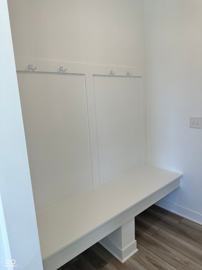 Building Photo - 8560 Tripp Rd